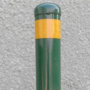 tete poteau netallique vert